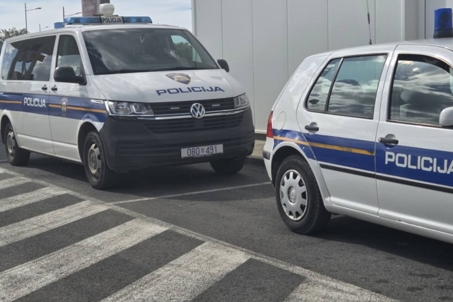 Divlja vožnja u Istri! Pijan, bez dozvole i u bijegu nakon nesreće!